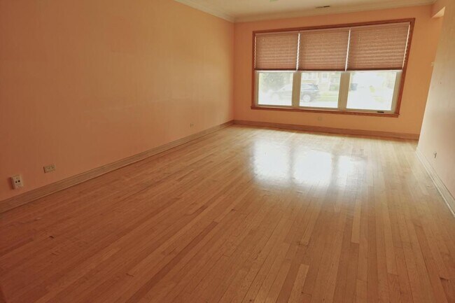 Foto del edificio - 4608 W 100th Pl