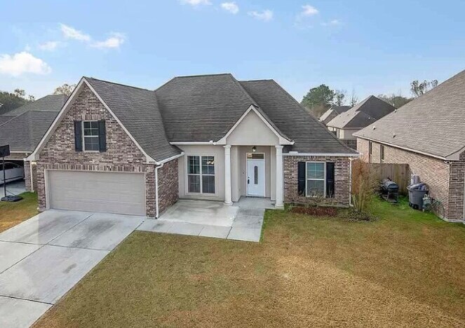 Primary Photo - 10038 Savannah Jane Ln