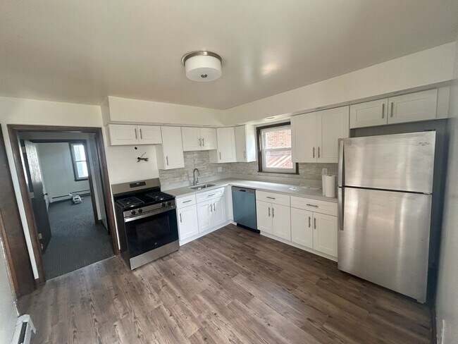 Foto del edificio - 171 Kendall Ave