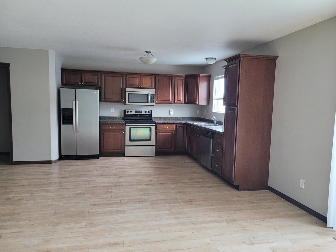Primary Photo - 4267 51st St S
