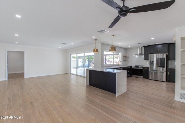 Foto del edificio - 3130 N 62nd St