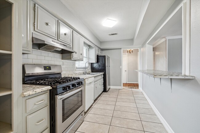 Foto del edificio - 5237 Maple St