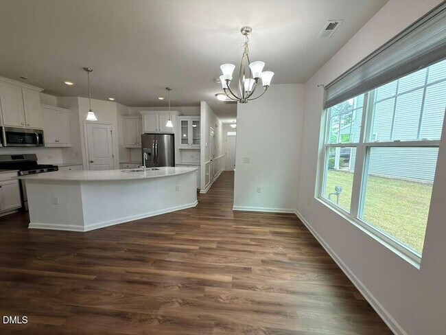 Foto del edificio - 6009 Beale Loop