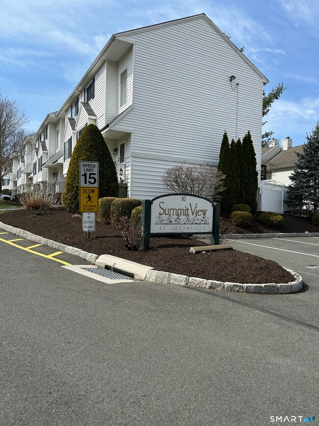 Foto del edificio - 10 South St