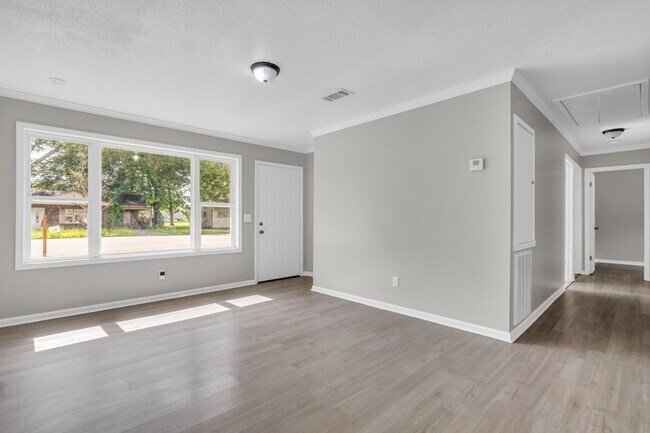Foto del edificio - 134 Poplar St