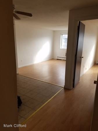 Building Photo - 134 Willard St