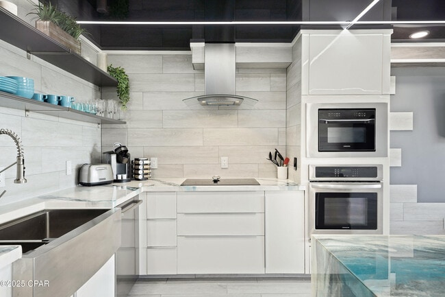 Foto del edificio - 8743 Thomas Dr