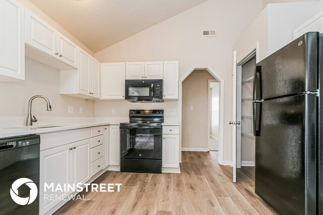 Building Photo - 5112 Parkerwood Dr