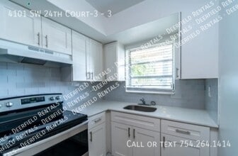 Building Photo - 4101 SW 24th Ct