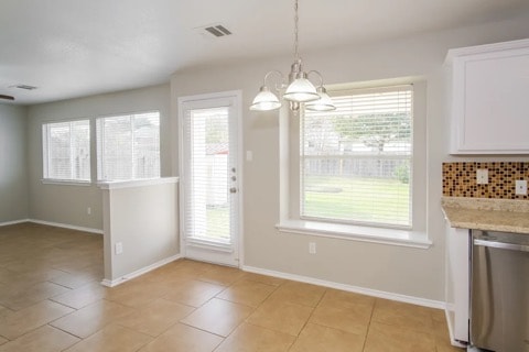 Foto del edificio - 14820 Lipton Ln