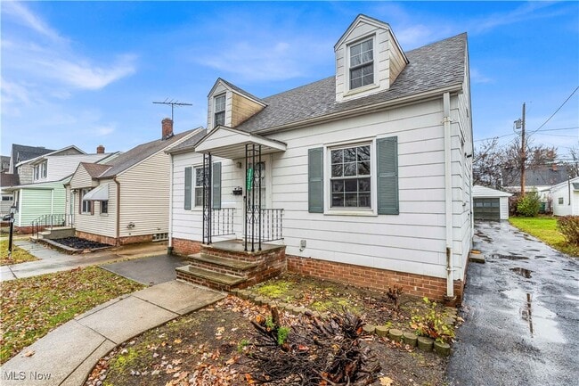 Building Photo - 15312 Benhoff Dr