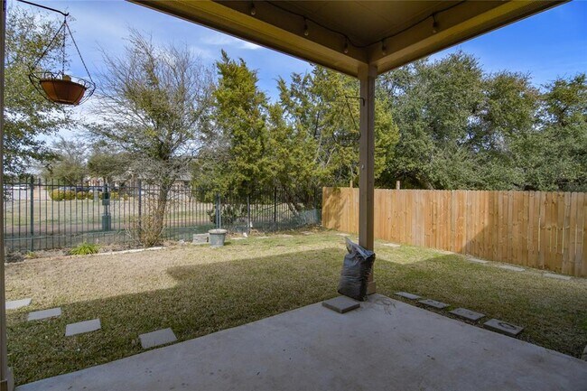 Foto del edificio - 3901 Wilderness Path Bend