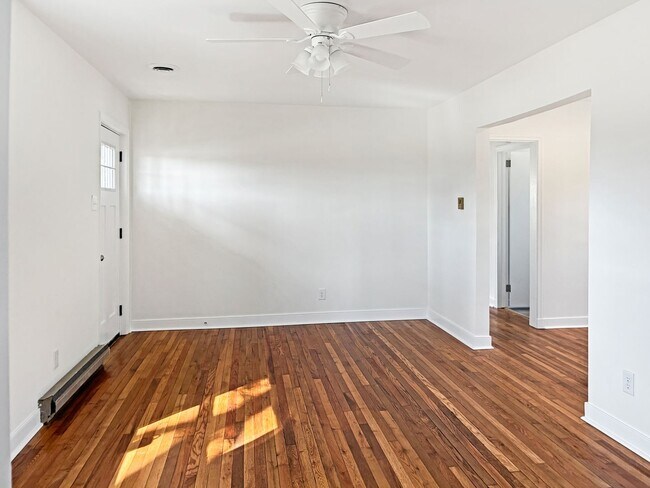 Foto del edificio - Adorable, Newly Remodeled Home in Henrico