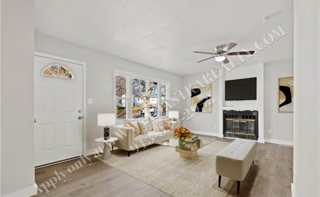 Building Photo - Beautiful Renovated 3 Bed 2.5 Bath Ranch i...