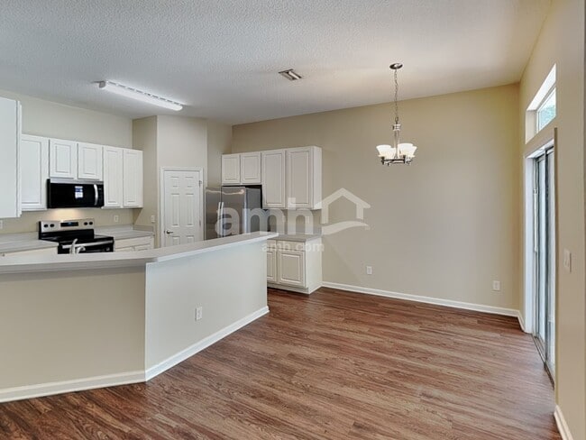 Building Photo - 1829 Keswick Rd