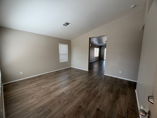 Foto del edificio - 16719 N 160th Ave
