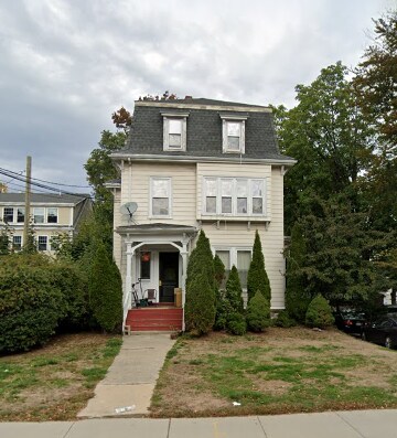 Building Photo - 13 Sparhawk St