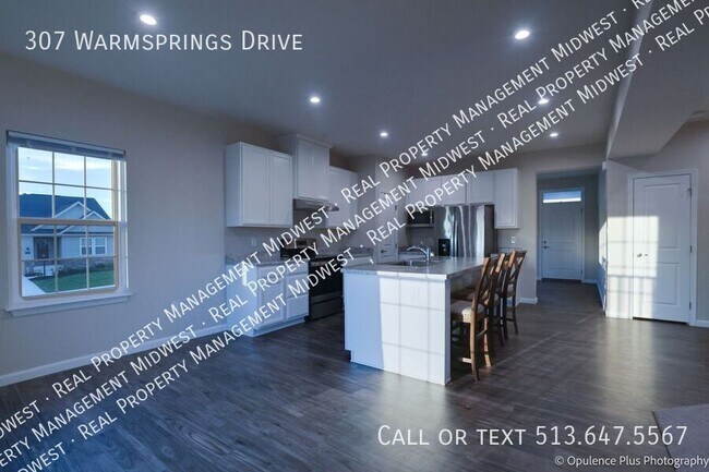 Foto del edificio - 307 Warm Springs Dr