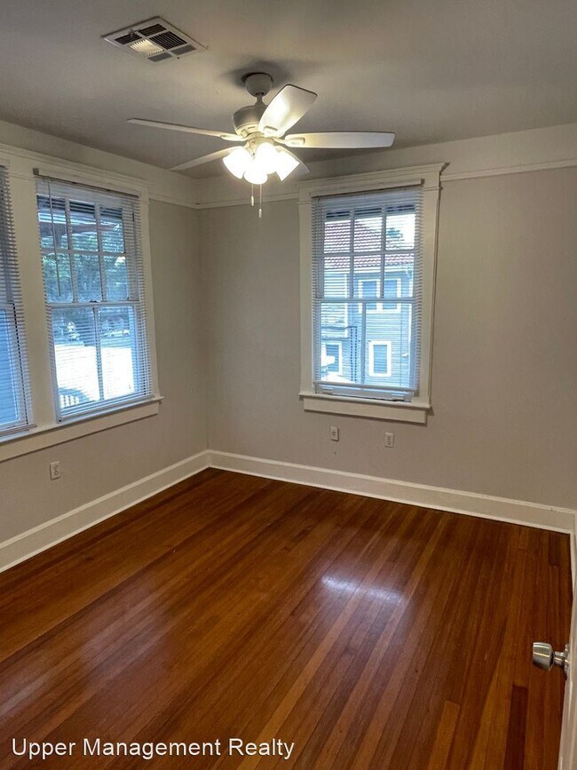 Building Photo - 1 br, 1 bath Apartment - 4639 - 41 South C...