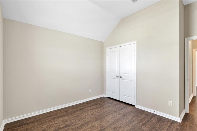 Foto del edificio - 7036 Terra Ln