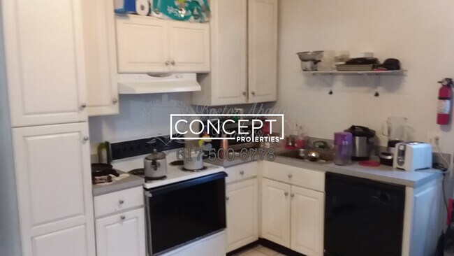 Building Photo - 26 Haskell St