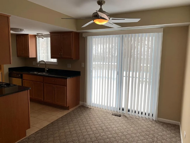 Photo - 1818 Whitney Dr Townhome