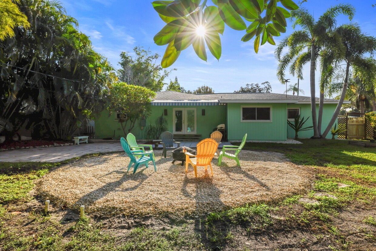 Primary Photo - 1582 Bayshore Blvd