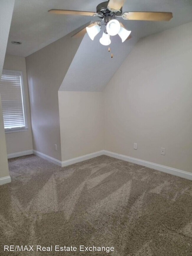 Foto del edificio - 4 br, 2.5 bath House - 628 Amberdale Circle W