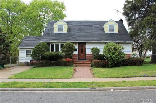 Primary Photo - 240 Concord Ave