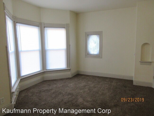 Building Photo - 206 W Creighton Ave