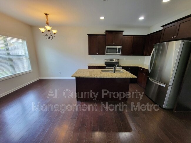 Building Photo - 538 Broughton Dr