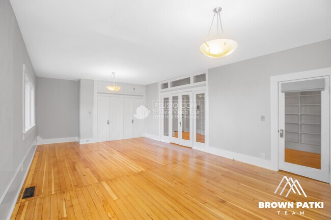 Foto del edificio - 953 Clayton St