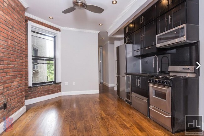 Foto del edificio - W 103RD ST.
