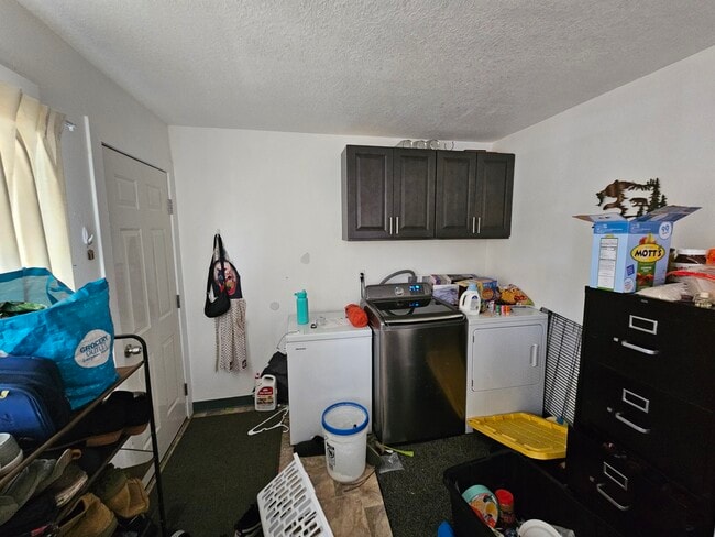 Laundry hook up - 101 Spencer Creek Rd