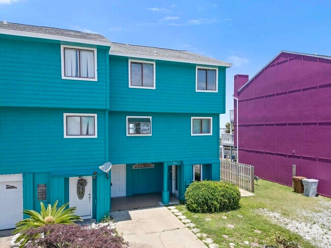 Foto del edificio - 3222 Quiet Water Ln