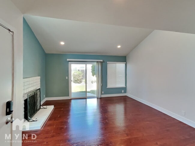 Foto del edificio - 5936 Marshwell Way