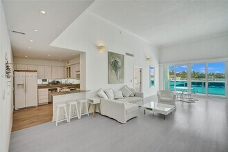 Building Photo - 6770 Indian Creek Dr