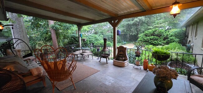 Foto del edificio - 10526 Sweetbriar Pky