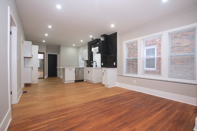 Foto del edificio - 5014 Seminole St