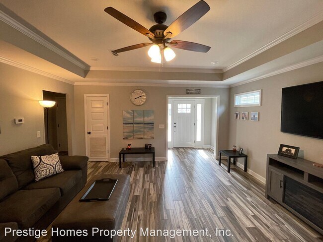 Building Photo - 3 br, 2 bath House - 155 Cody Drive