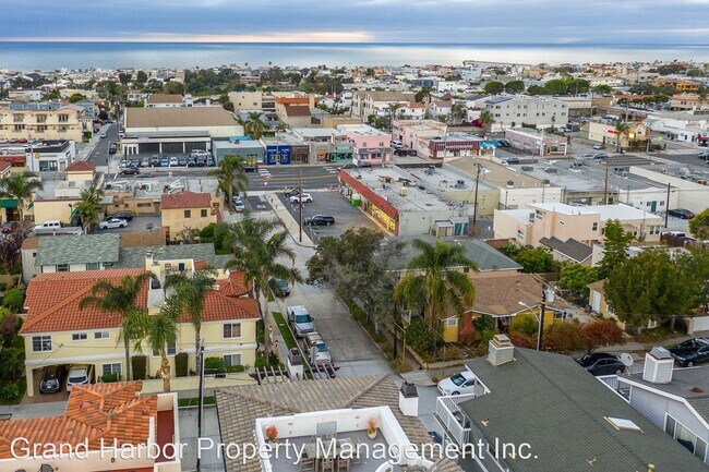 Building Photo - 4 br, 3.5 bath House - 332 Ocean View Avenue