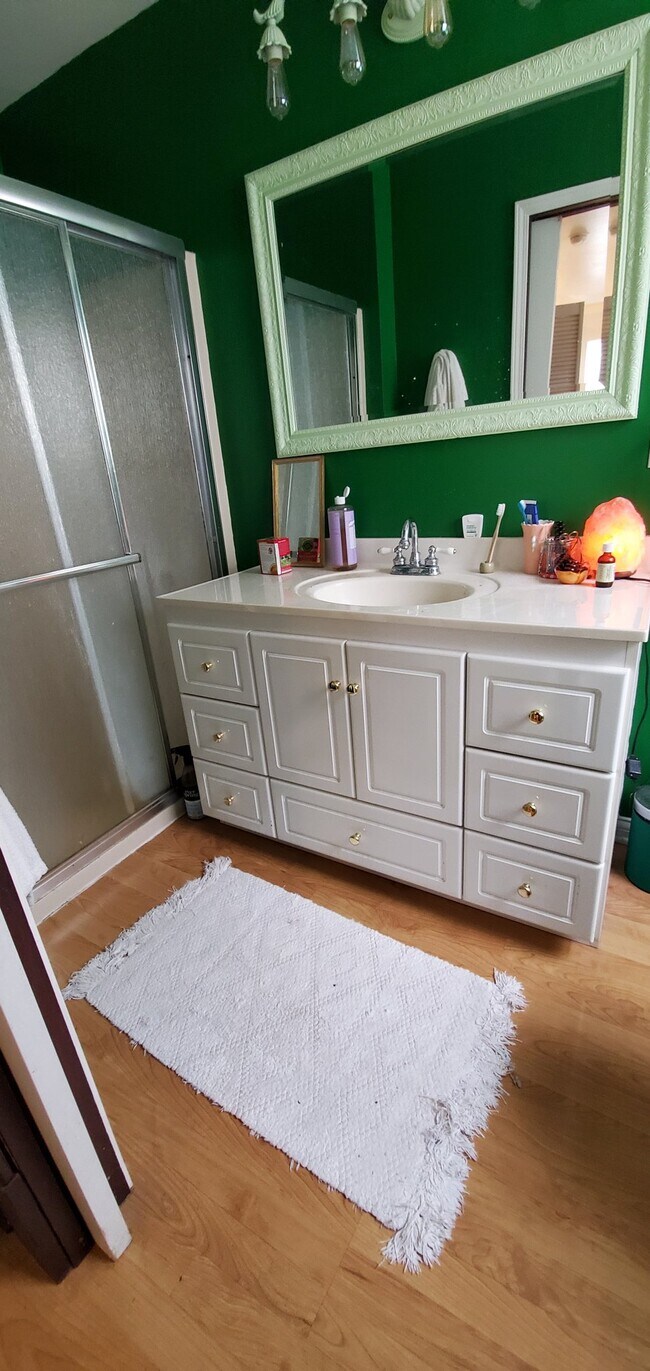 Foto del edificio - 236 E Maynard Ave