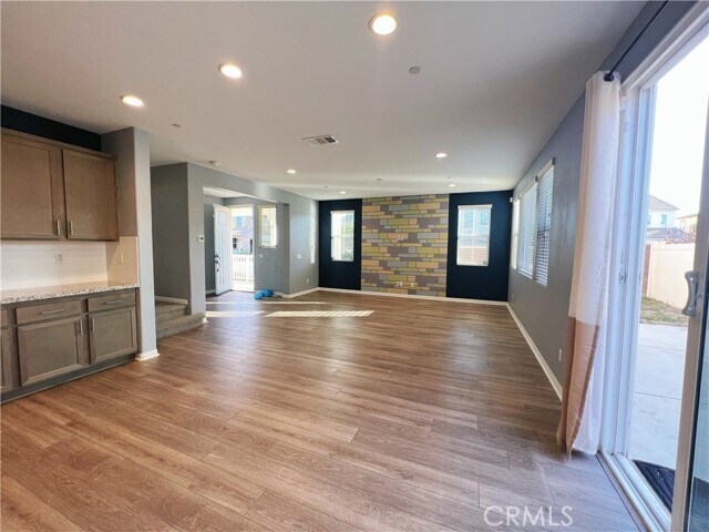 Building Photo - 16144 Almond Ave