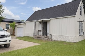 Building Photo - 519 Shaver St