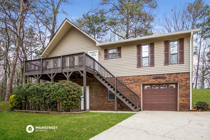 Primary Photo - 21264 Royal Dr