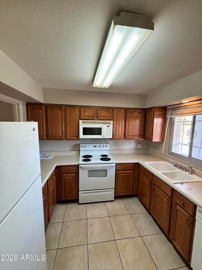 Building Photo - 131 N Higley Rd