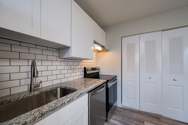 Foto del edificio - West Park Apartment