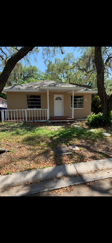 Foto principal - 711 15th Ave NW