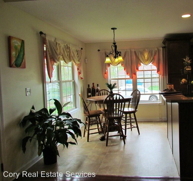 Building Photo - 3 br, 2.5 bath House - 1410 Bruceton Dr.