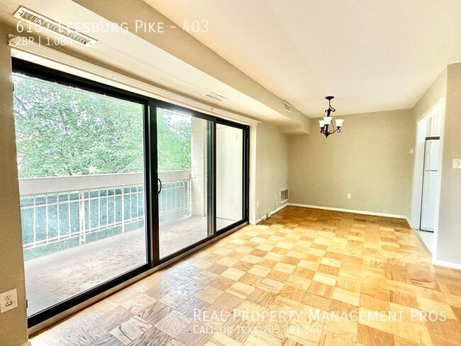 Building Photo - 6137 Leesburg Pike